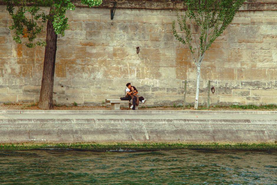 A quiet moment on the banks of the Seine