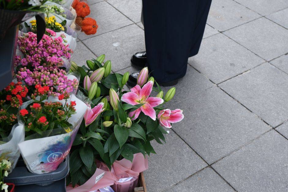 Bouquets displayed outside a flower shop