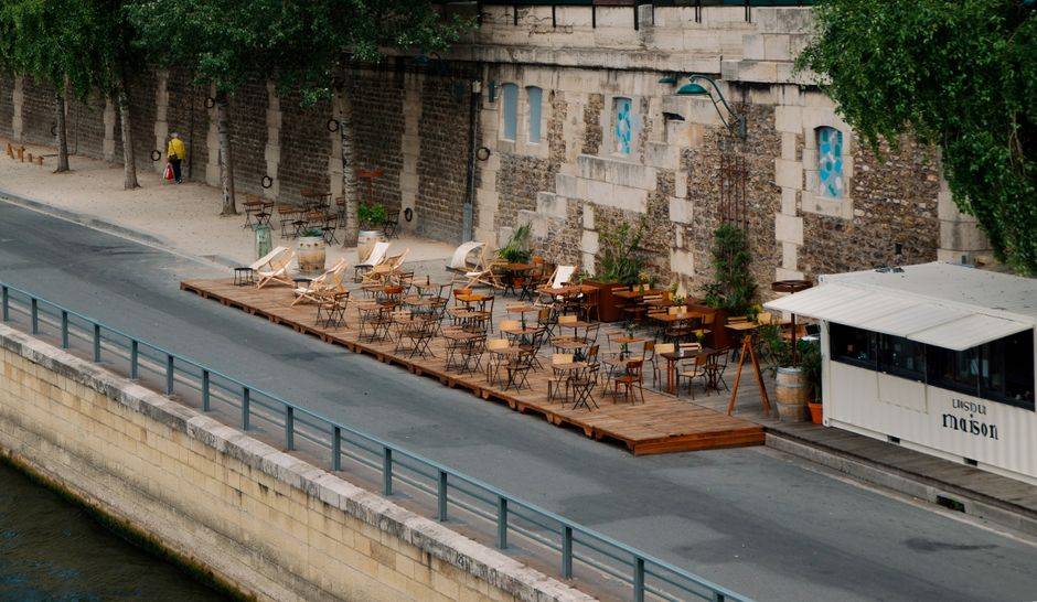 Tables on the Seine riverbank